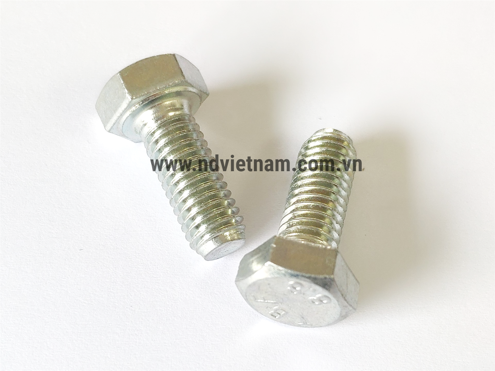 Bulong 8.8 M8X20 theo tiêu chuẩn DIN933