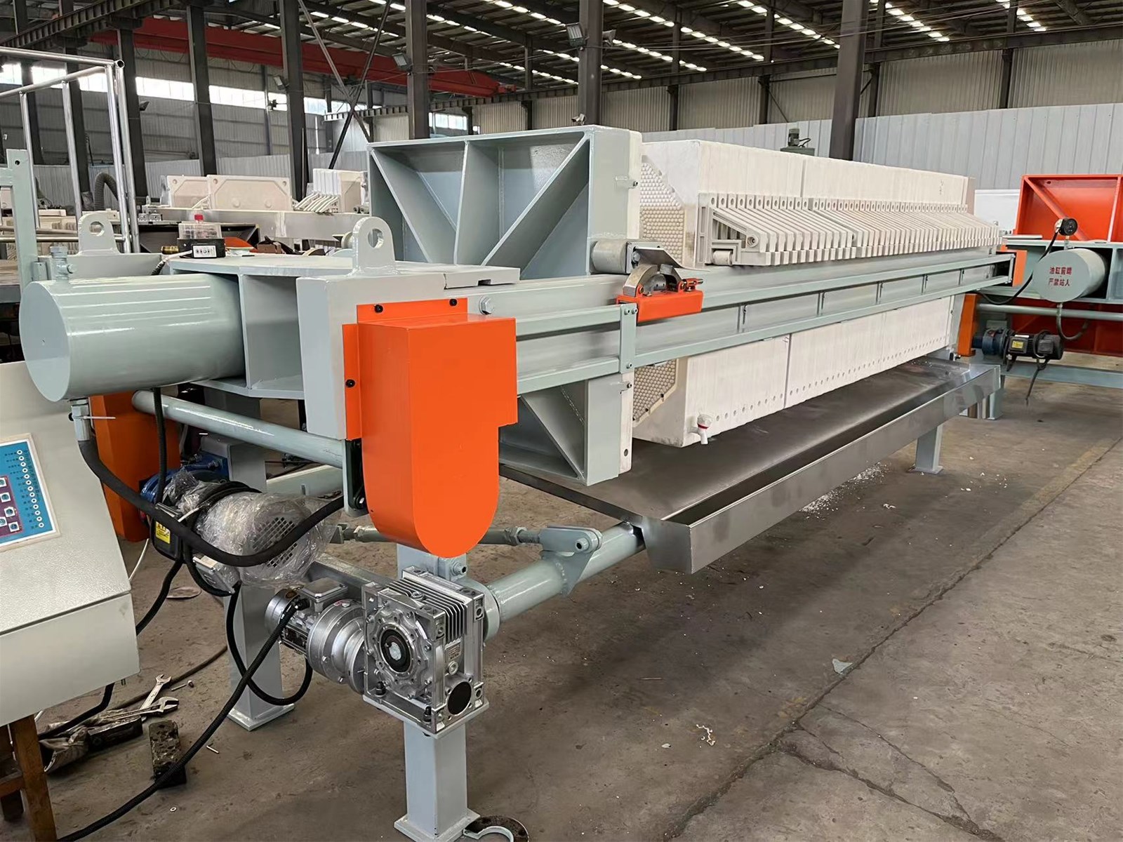 ƯU NHƯỢC ĐIỂM CỦA MÁY ÉP BÙN KHUNG BẢN